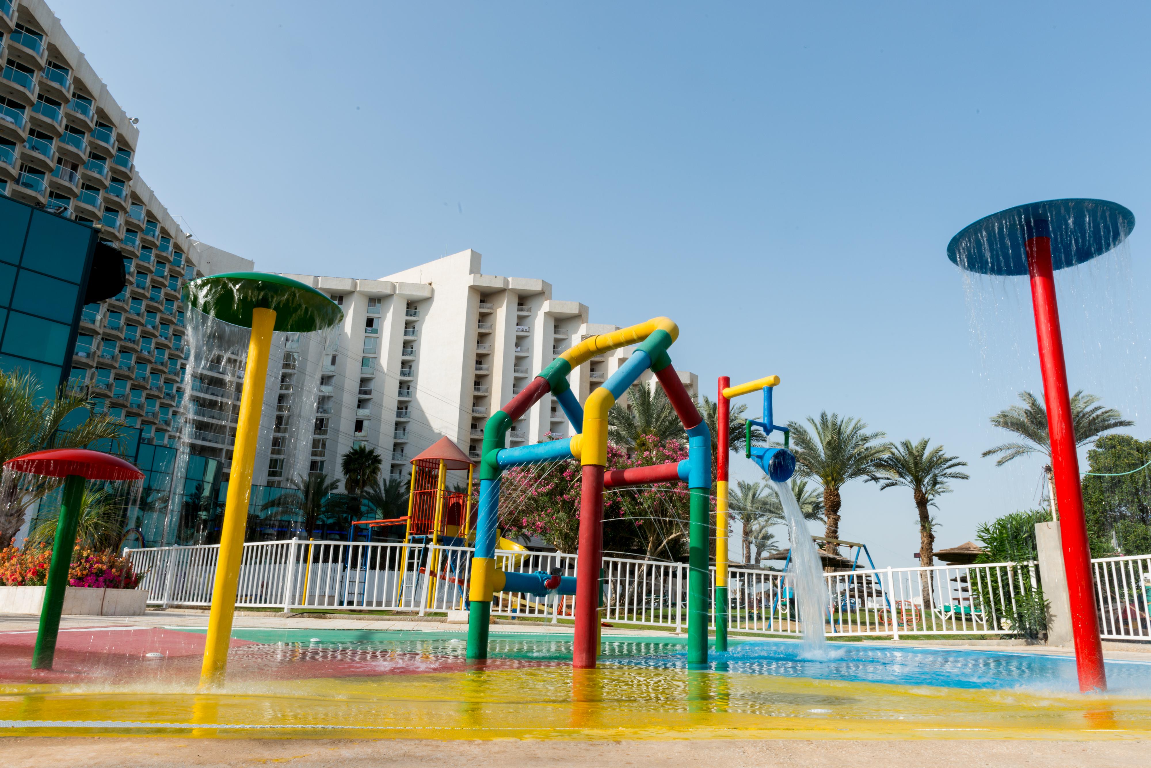Leonardo Club Hotel Dead Sea - All Inclusive Neve Zohar Exterior foto The water park at the hotel